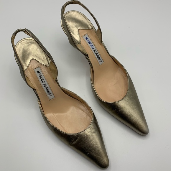 Manolo Blahnik Shoes - Manolo Blahnik Carolyne Mid Heel Halter Pumps
